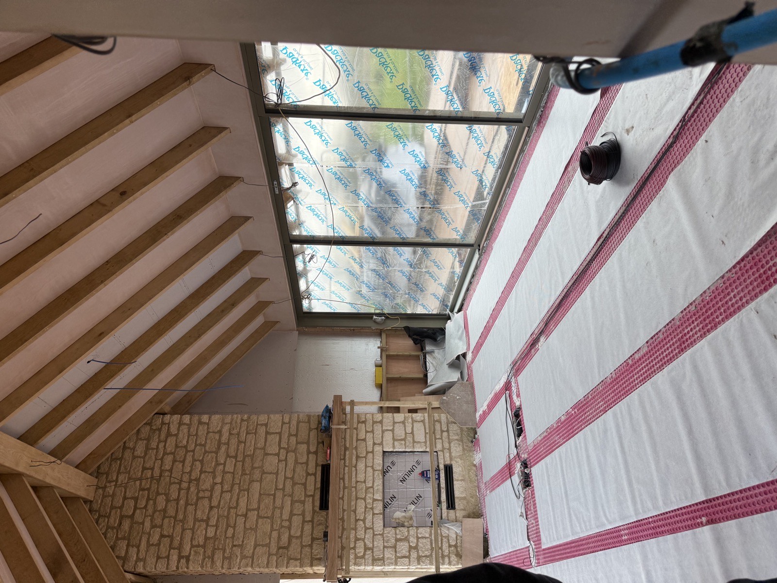 Electrical installation luxury pool house